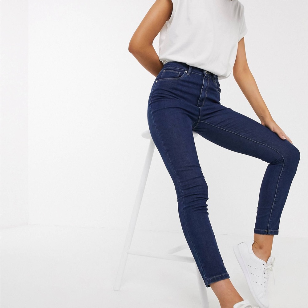 Only • Paoli High Waisted Ankle Grazer Jeans • EU S